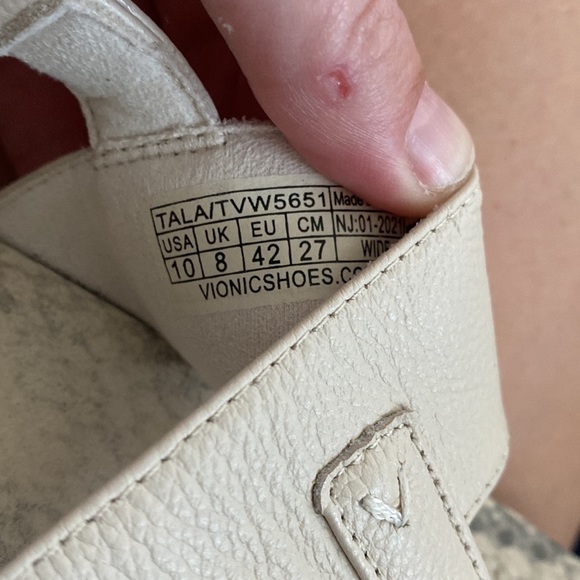 Vionic Women's Rest Tala T-Strap Sandal 10 - Picture 6 of 10